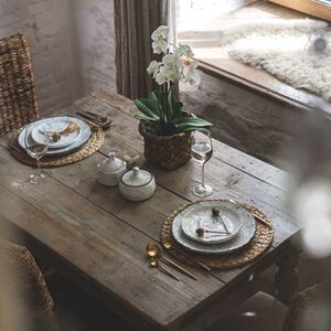 Hygge: Schlichte Möbel und Accessoires