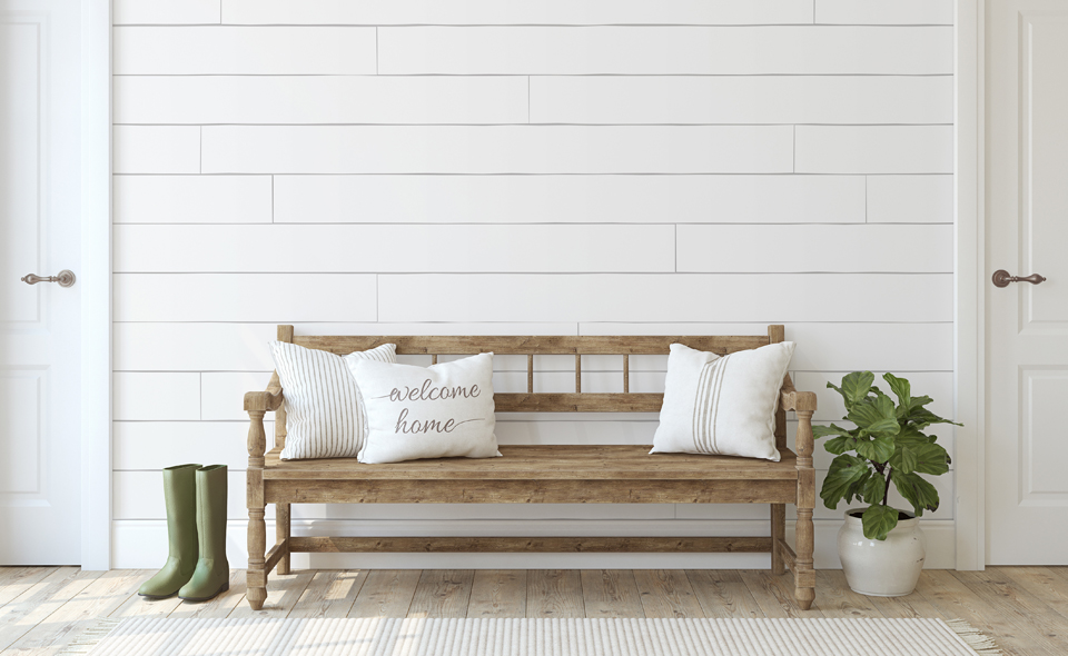 Hohe Räume niedriger wirken lassen: horizontale Wandgestaltung