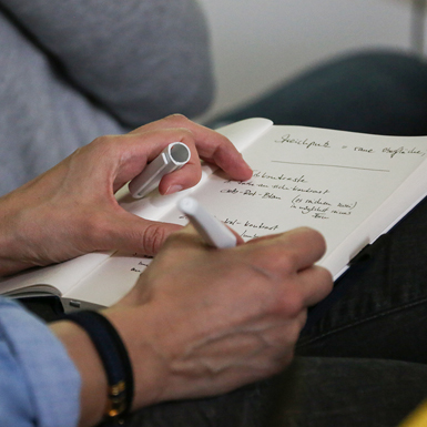 Interior Design-Workshop mit ausgewogenem Mix aus Theorie und Praxis